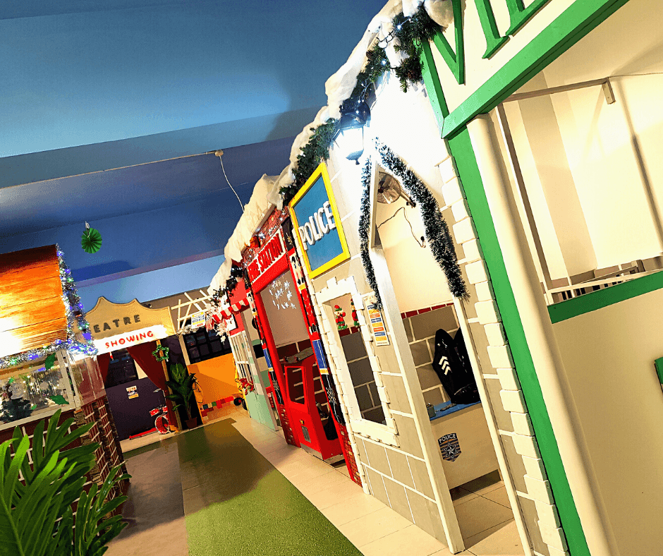 Minilopolis Role playing village